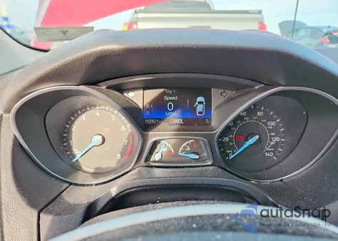 2017 Ford Focus Se z USA, uszkodzony, nr VIN 1FADP3K28HL346469